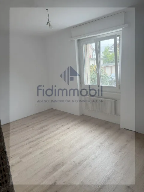 Völlig renovierte 4-Zimmer-Wohnung