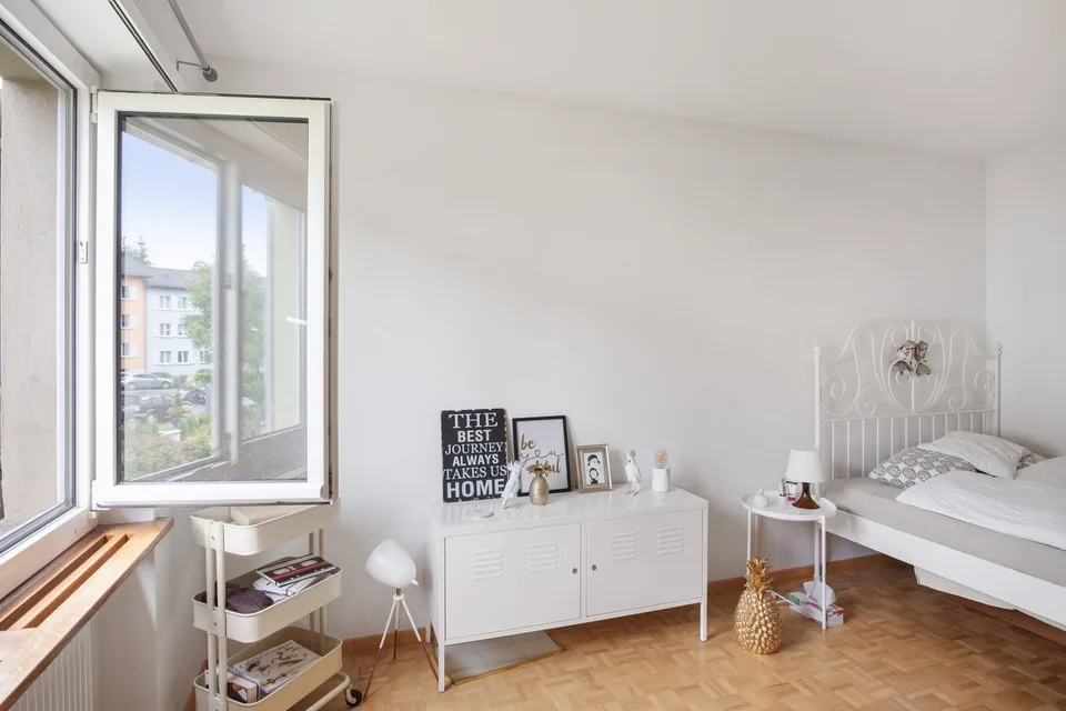 6 komplett renovierte 3-Zimmer-Wohnungen an sehr ruhiger Lage