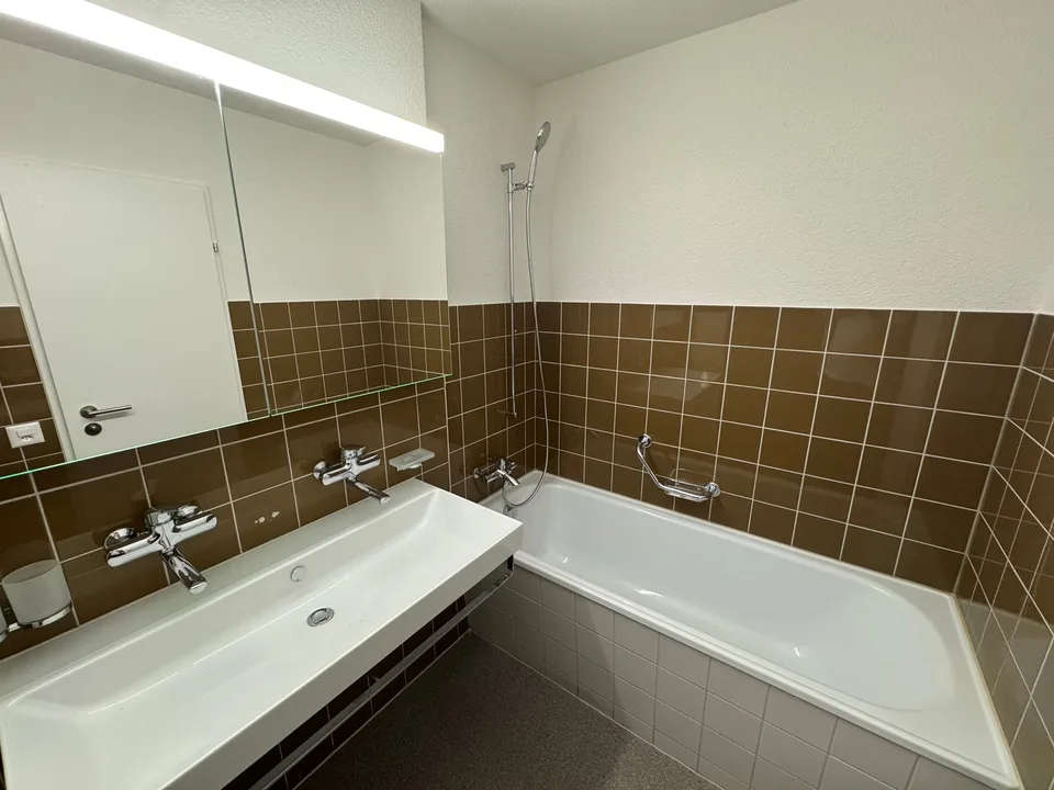 Spacious 3.5-room apartment with balcony in Olten – photo 7 of 10