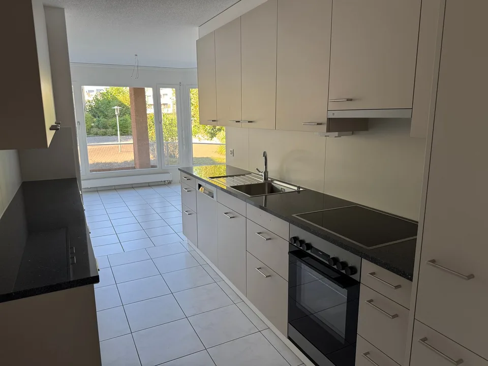 Ampio appartamento 3.5 locali con balcone a Olten