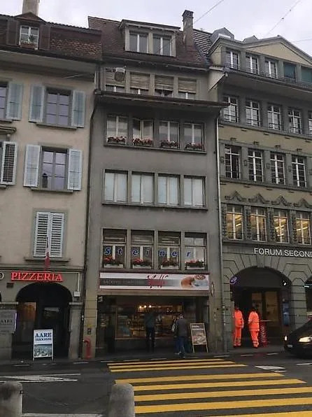 Kaffee und Laden im Zentrum von Thun