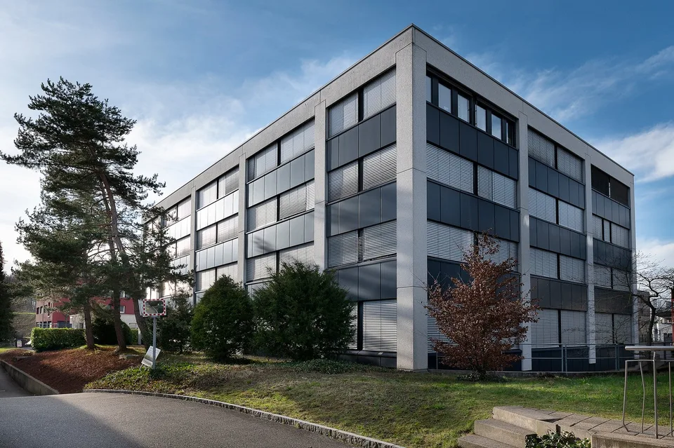 Helle und flexible Gewerbefläche mit 95 m² in Baden-Dättwil