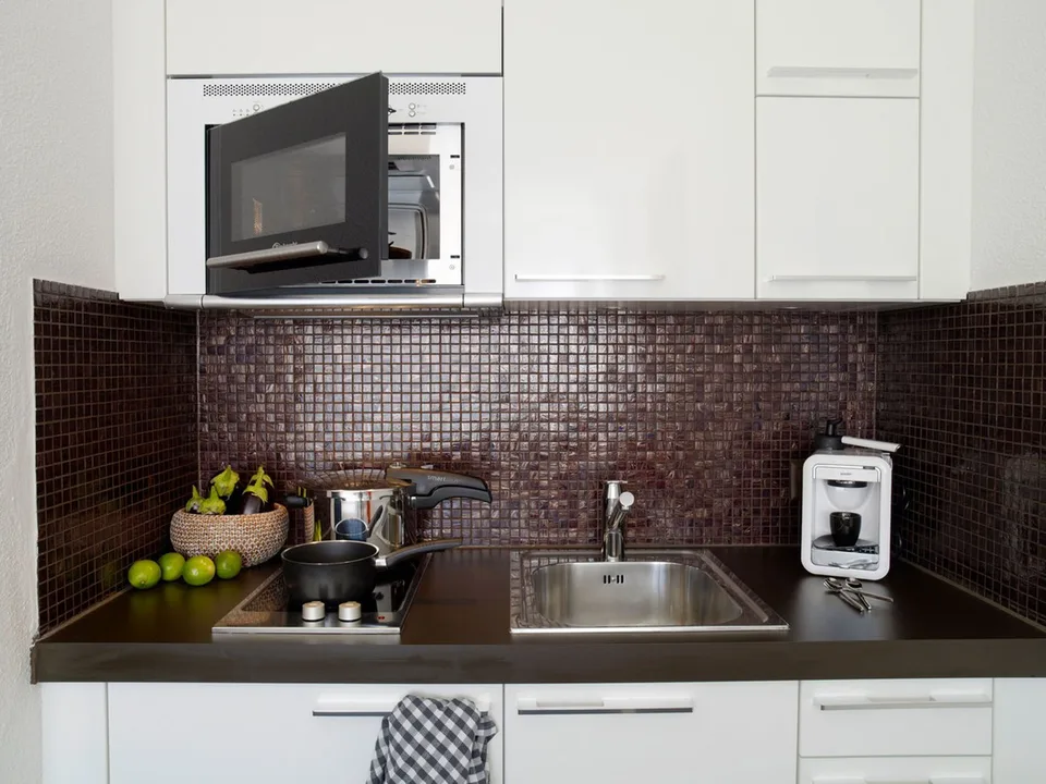 Studio Mini, Kitchenette - Appartement meublé avec ménage hebdomadaire inclus