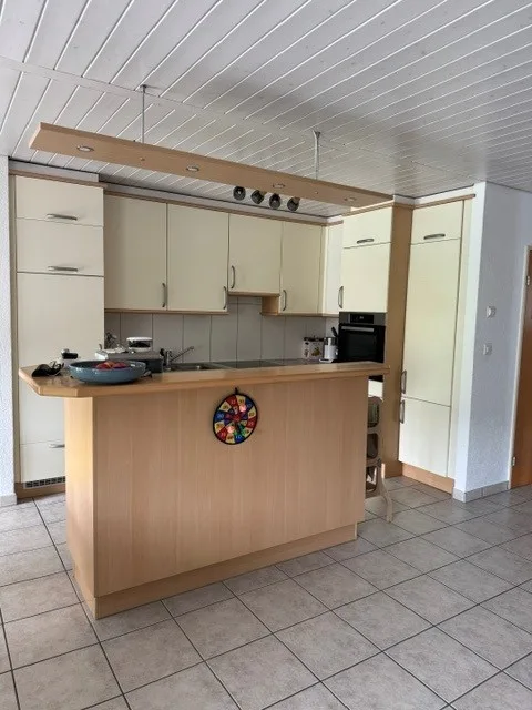 Beautiful 4 1/2 room apartment with underground parking