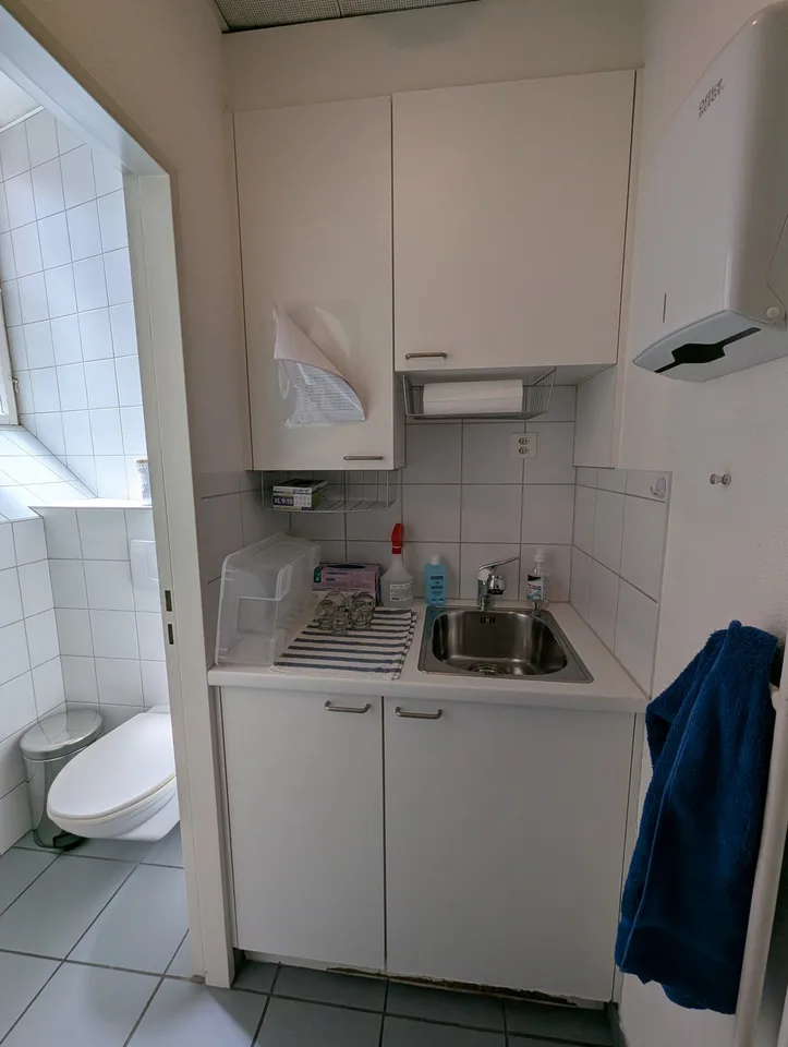 Charmante Praxis-/Büroräumlichkeiten im Herzen von Basel – Foto 11 von 13