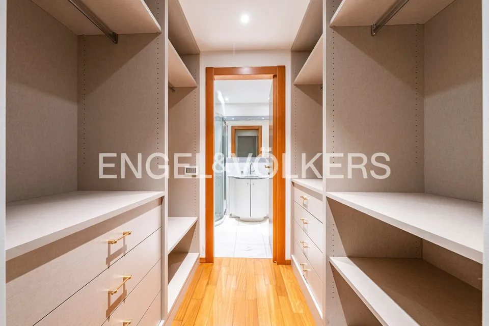 Lakefront apartments in Lugano - Unit 11 – photo 12 of 13