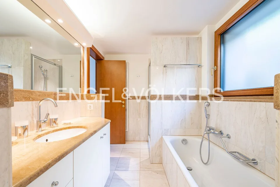 Lakefront apartments in Lugano - Unit 11 – photo 11 of 13
