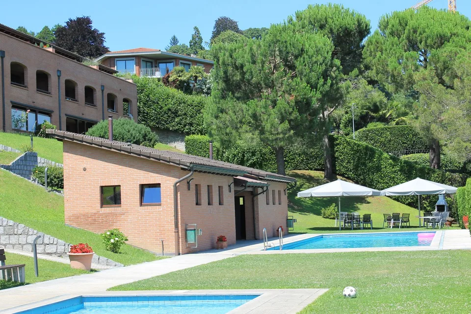 Savosa - wonderful 3.5 rooms with outdoor pool