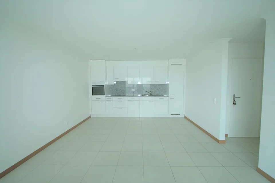 CADENAZZO, funktionale 2.5 Zimmer in strategischer Lage