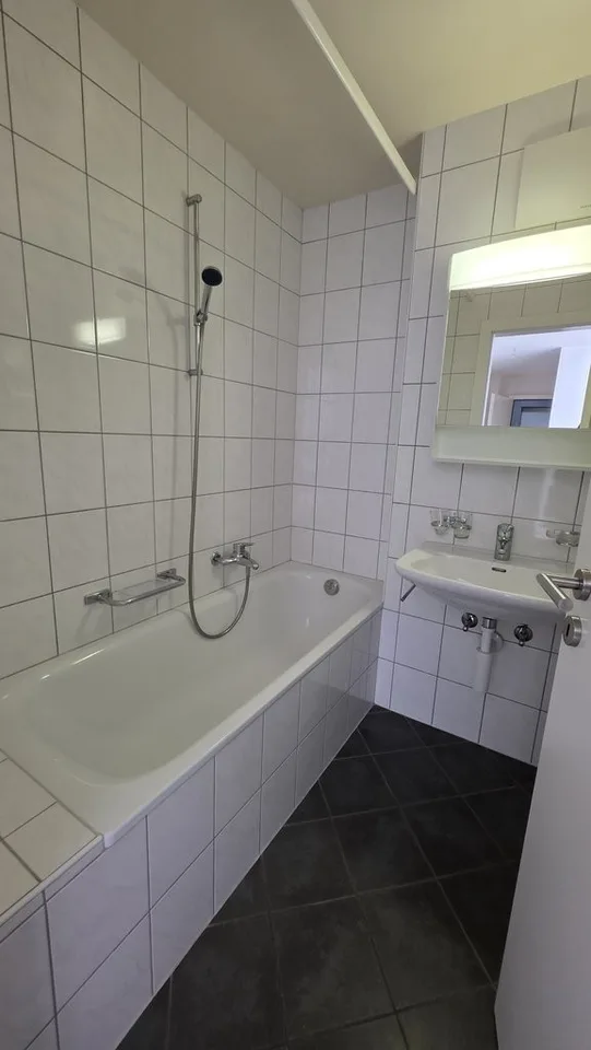 Wohnung 4.5 Zimmer mit Balkon