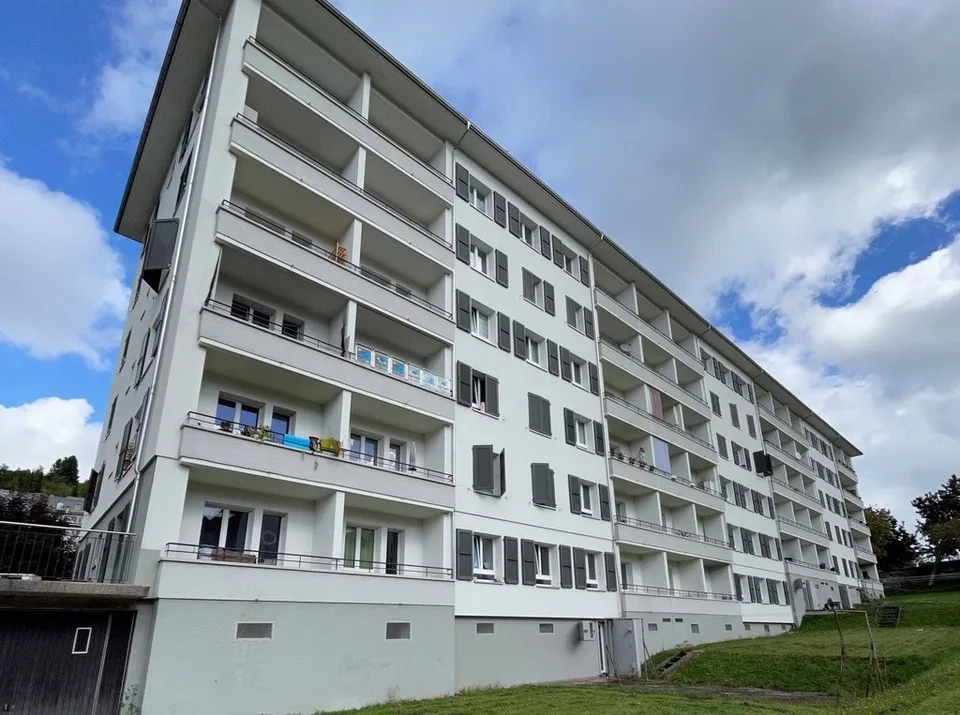 Wohnung 4.5 Zimmer mit Balkon