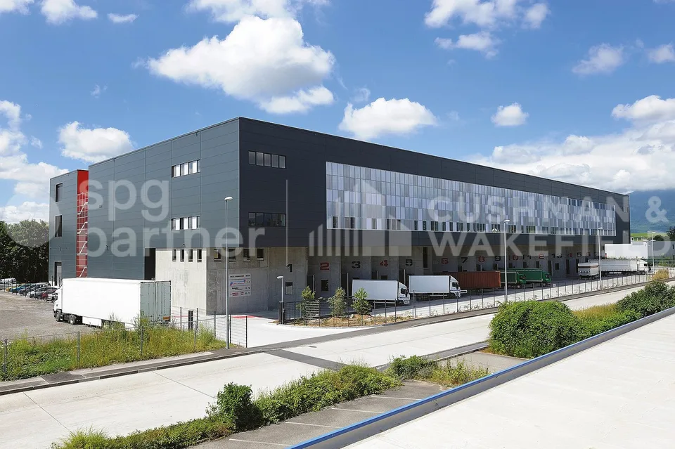 Surface logistique de 5300 m² Meyrin (ZIMEYSA) - EK9
