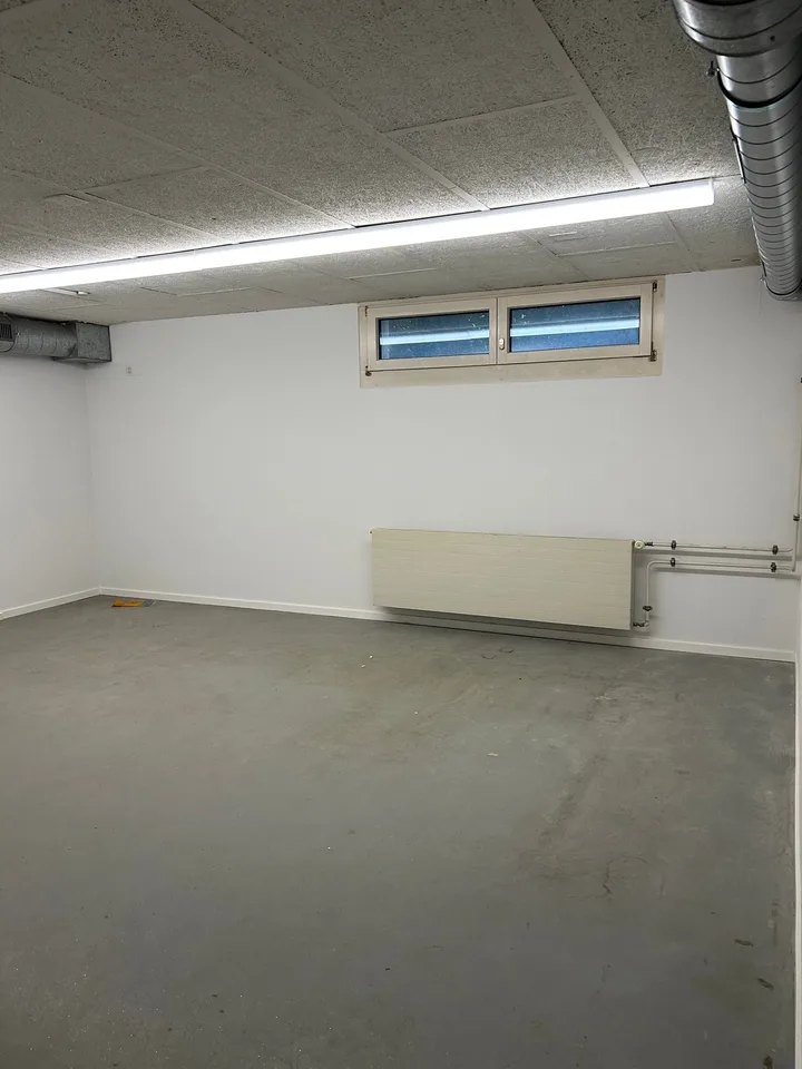 Vielseitig nutzbare Lager-/Gewerbefläche im Zentrum von Breitenbach