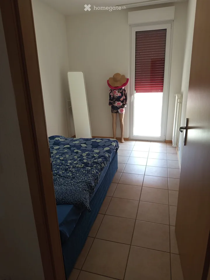 Room for Rent in Chiasso (near customs and station)