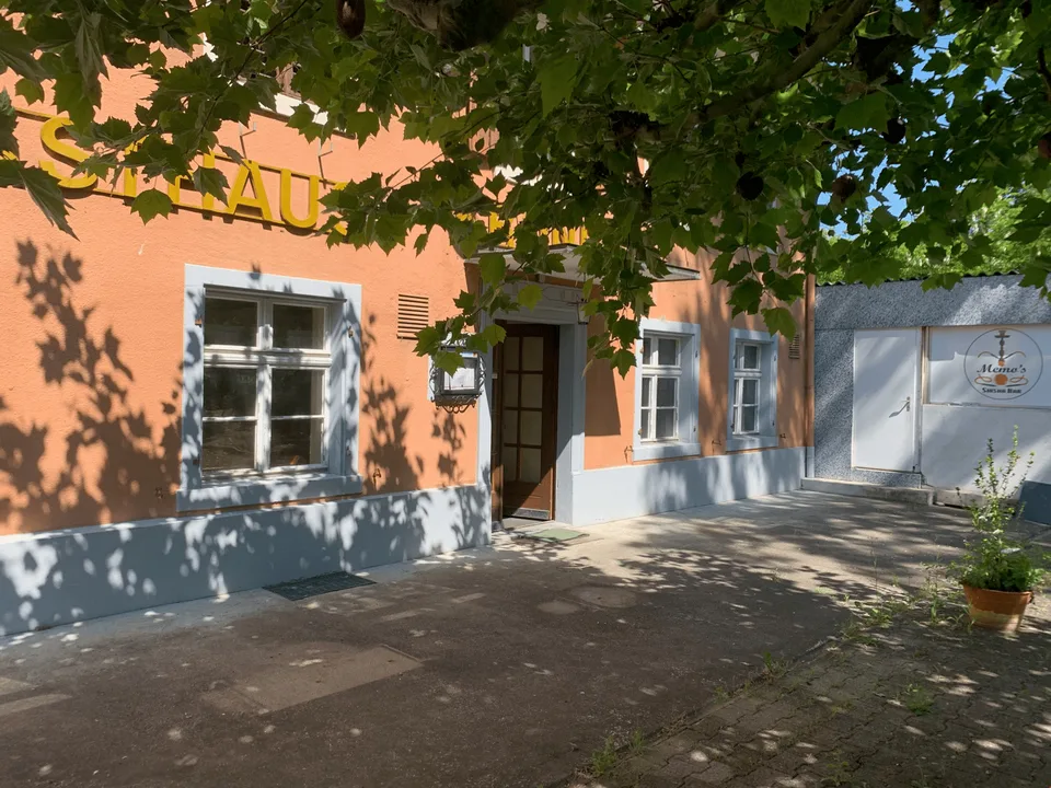 Commerciale/Ufficio/Ristorante - uso polivalente - disponibile immediatamente
