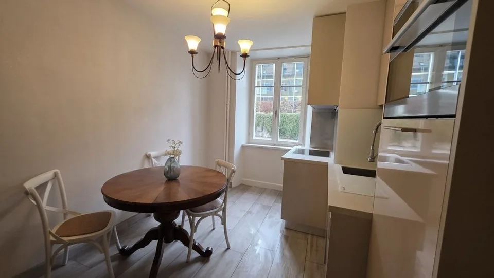 APPARTEMENT MEUBLÉ TOUT CONFORT