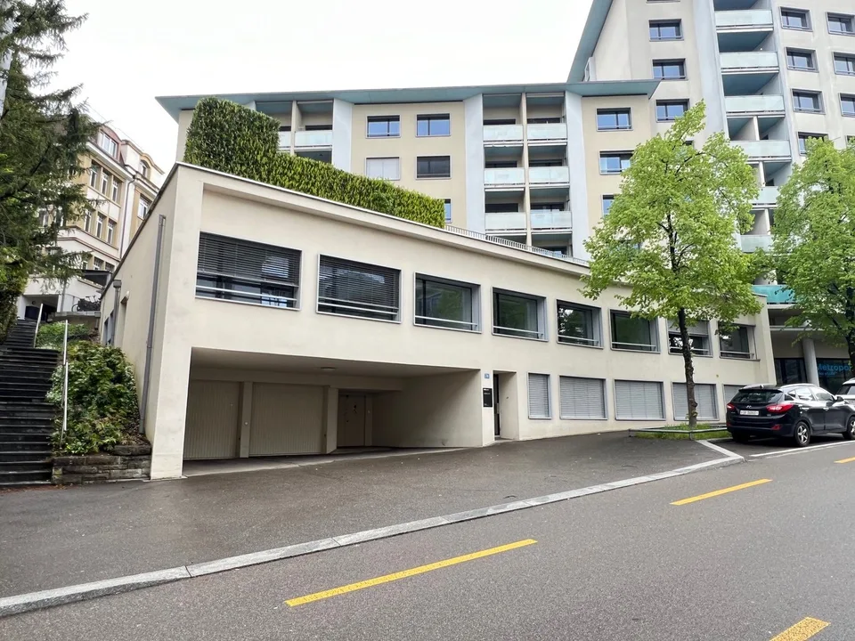 Multifunctional office and commercial space near ETH / UNI Zurich - with parking spaces