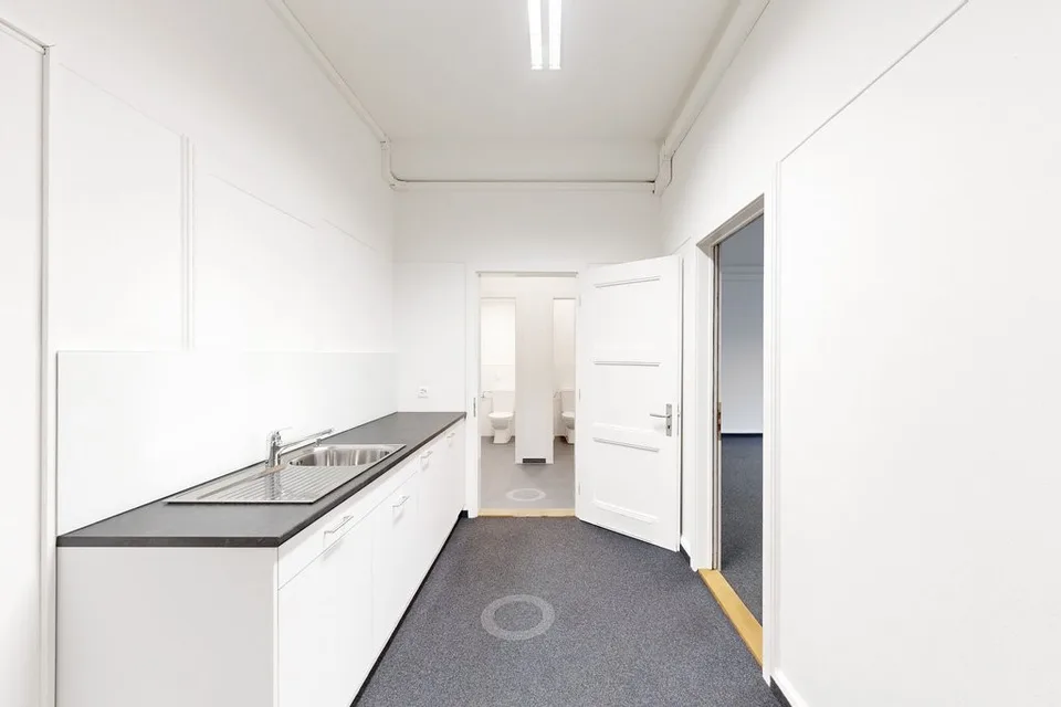 Seize opportunities - attractive office space – photo 7 of 10
