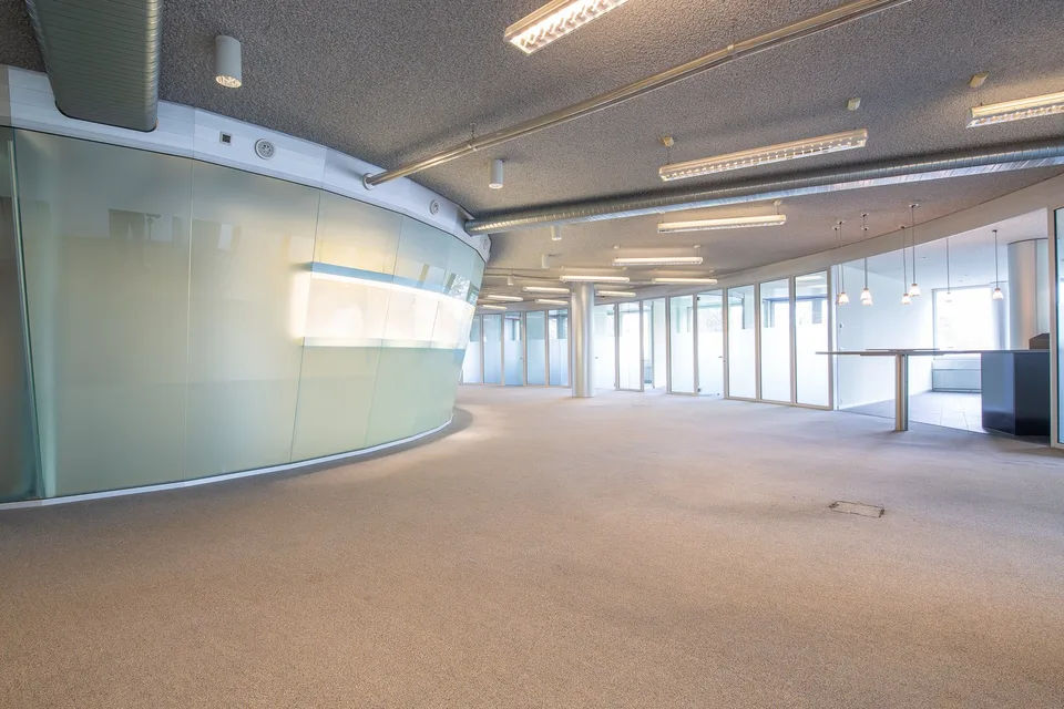 Sichern Sie sich attraktive Konditionen wie eine Beteiligung an den Ausbaukosten. – Foto 7 von 9