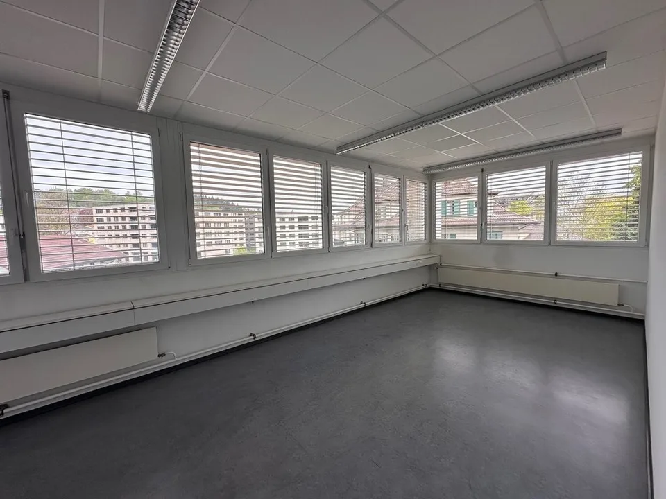 356 m2 moderne und zentrale Bürofläche mit Liftzugang – Foto 6 von 12