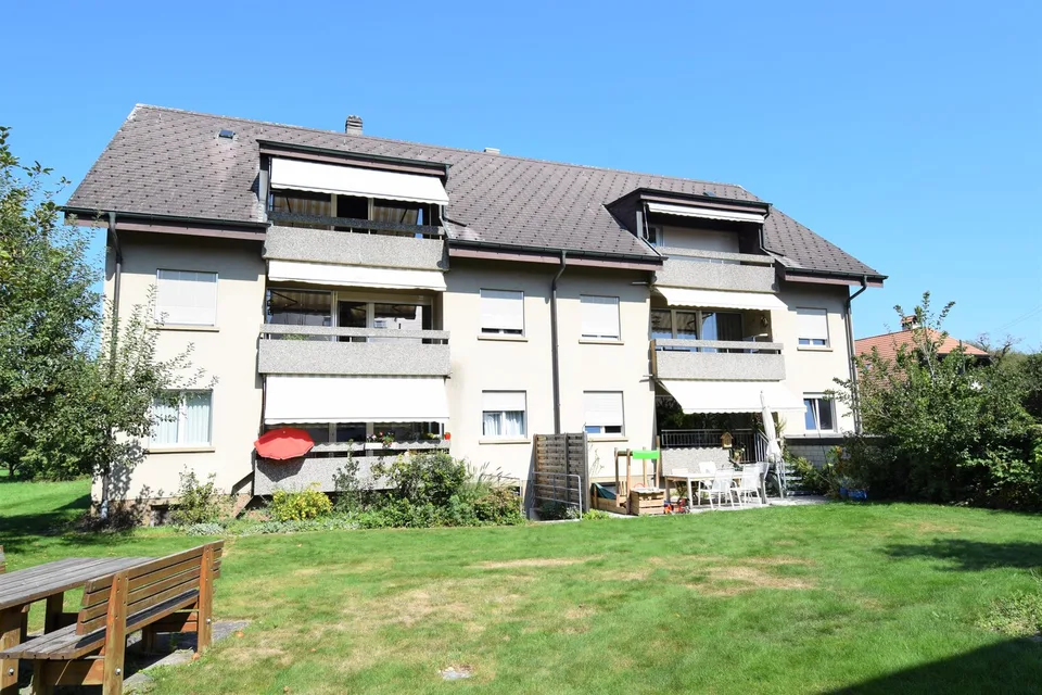 Frisch renovierte 3.5 Zimmer Wohnung an ruhiger und zentraler Lage in Ersigen zu vermieten