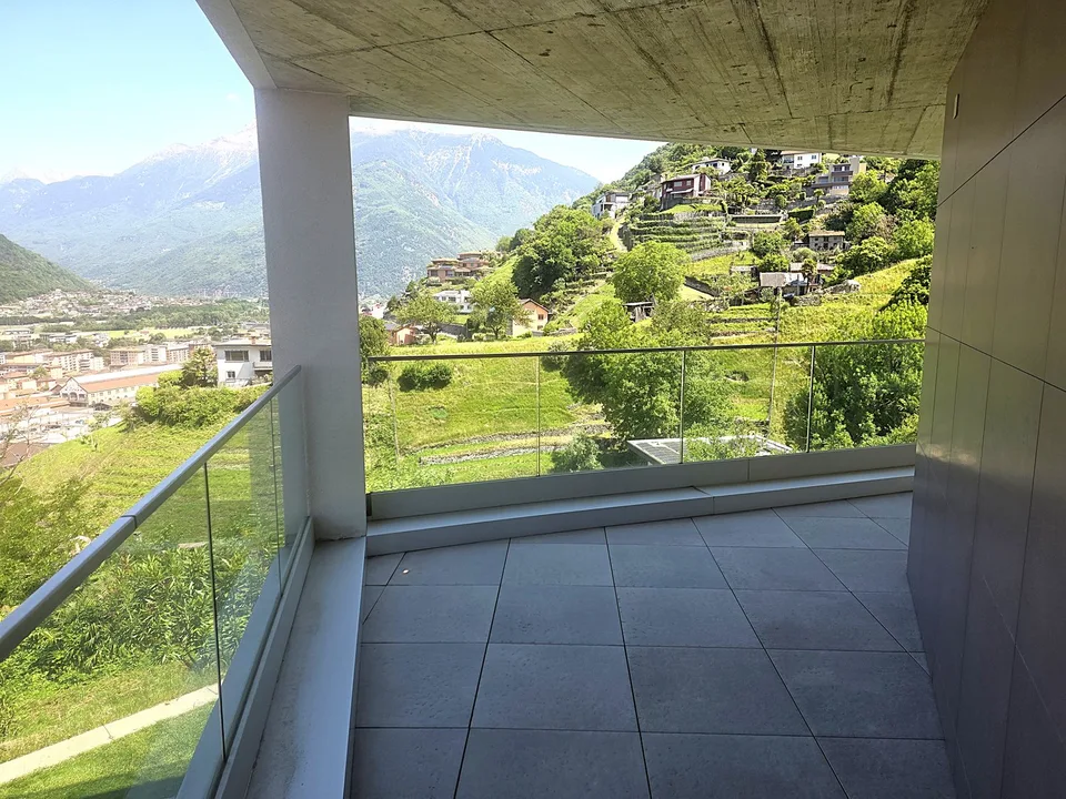 Moderne 4.5-Zimmer-Wohnung mit Panoramablick in Bellinzona/Daro