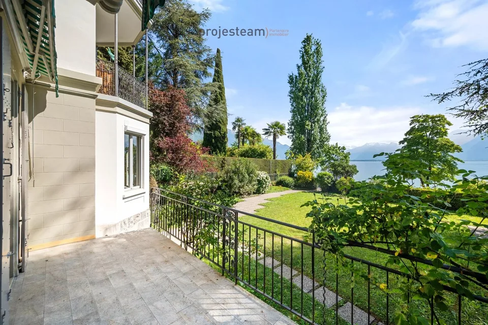 Appartement de caractère en première ligne du lac