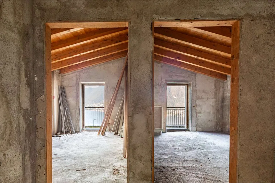 Pognana Lario - Maison bifamiliale avec vue lac splendide et grand potentiel – photo 7 sur 10
