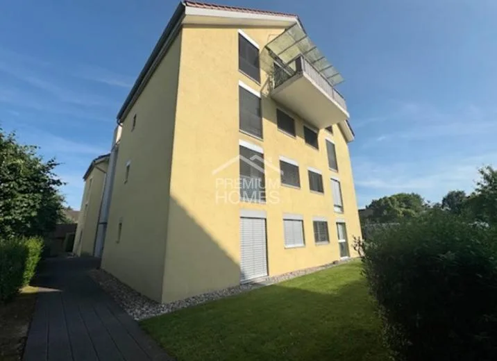 Casa familiare ricercata (elaborazione senza complicazioni)