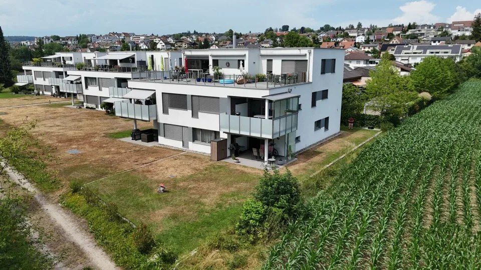 RESERVIERT: 3.5-Zimmer-Gartenwohnung mit exklusivem 245 m² Garten und gedeckter Terrasse – Foto 21 von 23