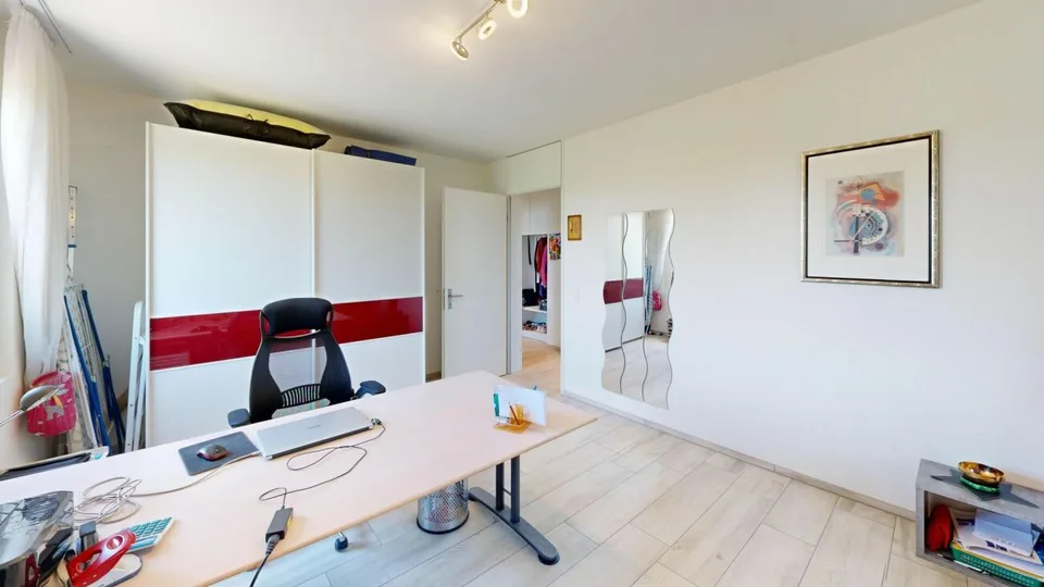 RESERVIERT: 3.5-Zimmer-Gartenwohnung mit exklusivem 245 m² Garten und gedeckter Terrasse – Foto 9 von 23