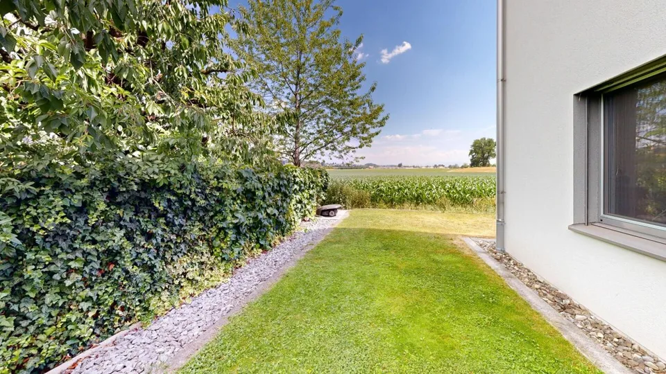 RESERVIERT: 3.5-Zimmer-Gartenwohnung mit exklusivem 245 m² Garten und gedeckter Terrasse – Foto 17 von 23