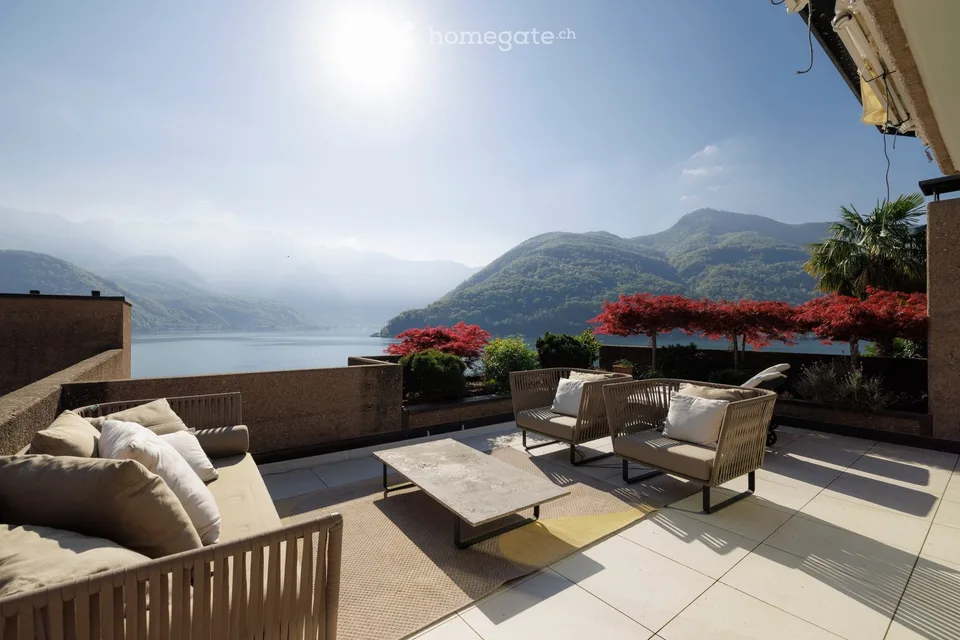 Eine Perle am Lago di Lugano – Terrassenwohnung mit unverbaubarer 180°-Seesicht