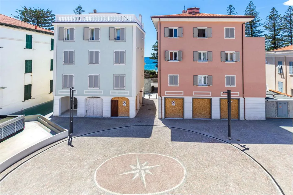 BUILDING "LE MUSE" - FRONTE MARE