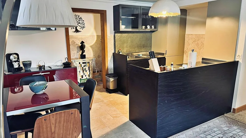 Schönes Apartment mit 2,5 Zimmern in 5-Sterne-Residenz