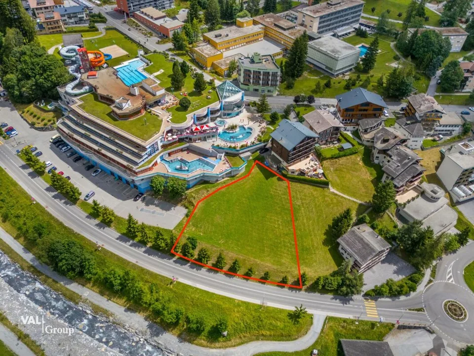 Im Herzen von Leukerbad: Entwicklungspotenzial auf höchstem Niveau