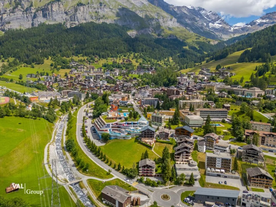 Im Herzen von Leukerbad: Entwicklungspotenzial auf höchstem Niveau