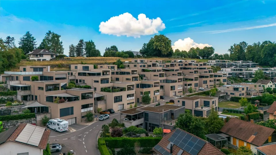 Exklusive 4.5-Zimmer-Terrassenwohnung - Modernes Wohnen auf höchstem Niveau
