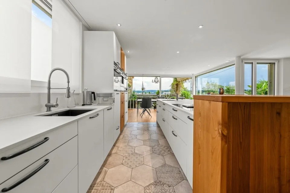 Exklusive 4.5-Zimmer-Terrassenwohnung - Modernes Wohnen auf höchstem Niveau