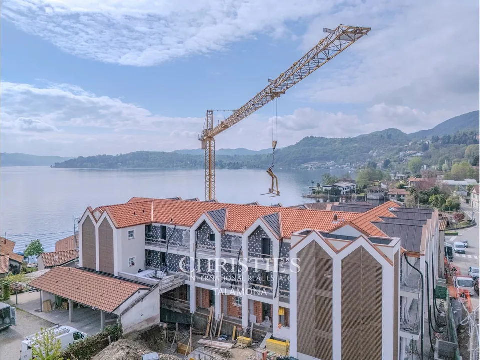 Luxusresidenz am Lago d'Orta ? Dreizimmerwohnung mit Privatgarten