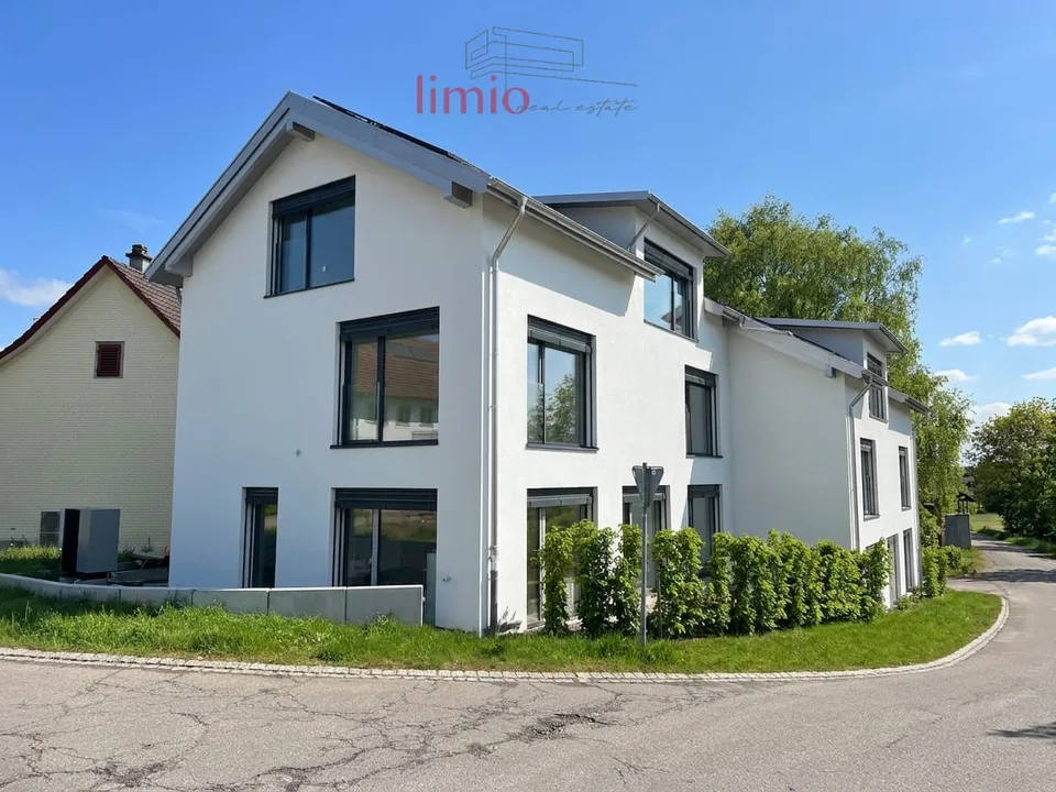 NEUBAU: GROSSZÜGIG, ENERGIEEFFIZIENT UND FAMILENFREUNDLICH