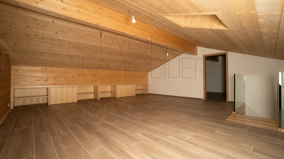 Elegante duplex alpino, 140 m² abitabili + garage, vicino a Barboleuse – foto 7 di 13