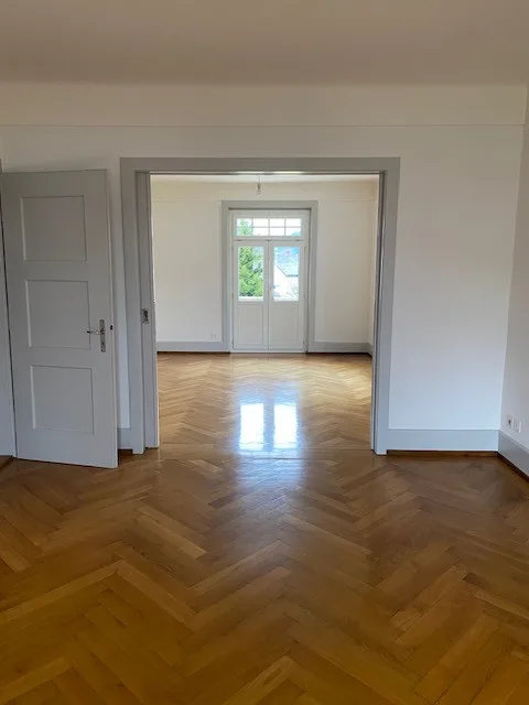 Casa padronale con un alloggio e un locale commerciale – foto 5 di 12