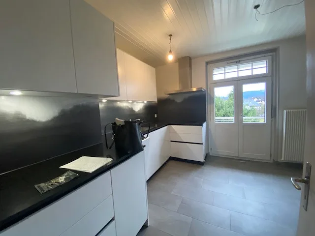 Casa padronale con un alloggio e un locale commerciale – foto 7 di 12