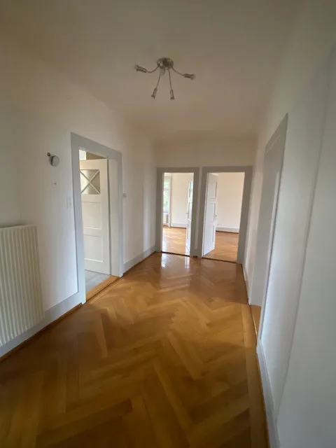Casa padronale con un alloggio e un locale commerciale – foto 8 di 12