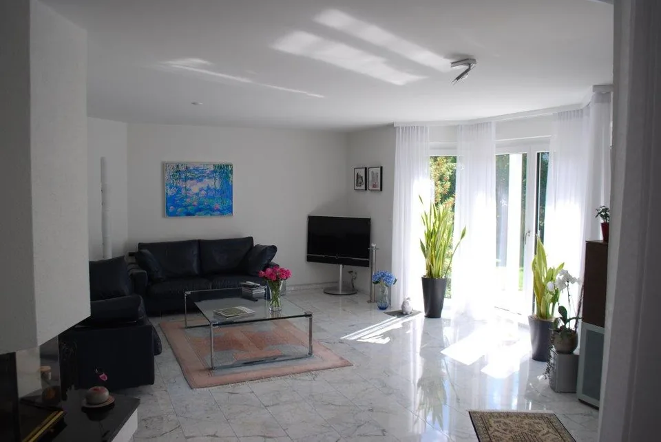 Charming single-family home in a quiet location in Bottighofen – photo 8 of 12