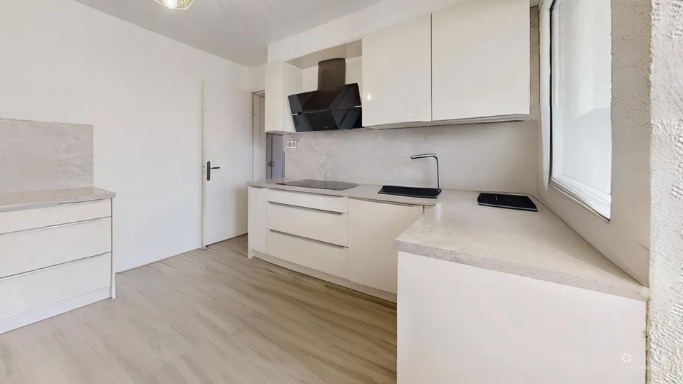 Appartamento luminoso e spazioso di 4 locali – 84 m² – Disponibile immediatamente
