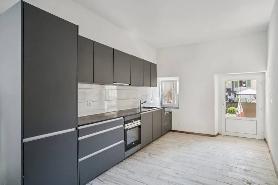 Duplex von 4.5 Zimmern mit Charakter in kleiner WEG