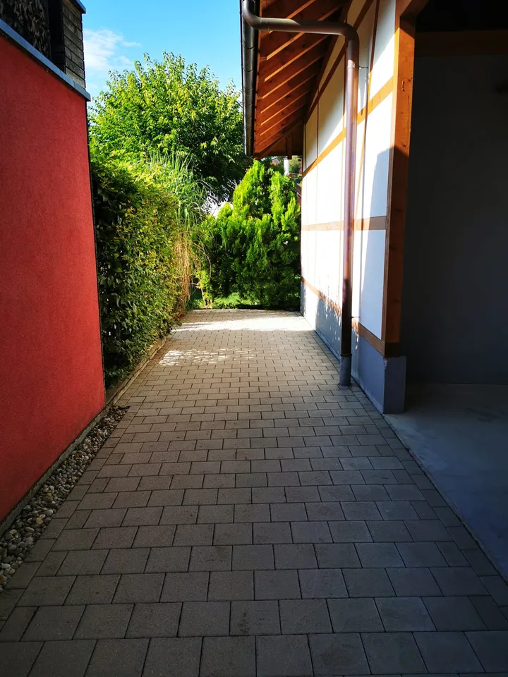 Dangstetten - kernsaniertes Zweifamilienhaus – Foto 7 von 13