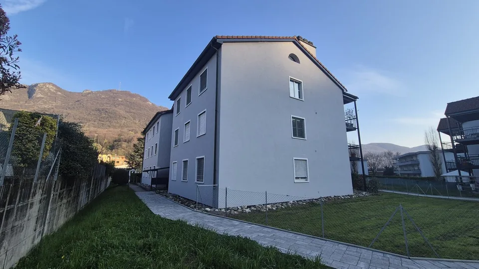 Appartamento 3.5 locali al piano primo e secondo a Pambio-Noranco
